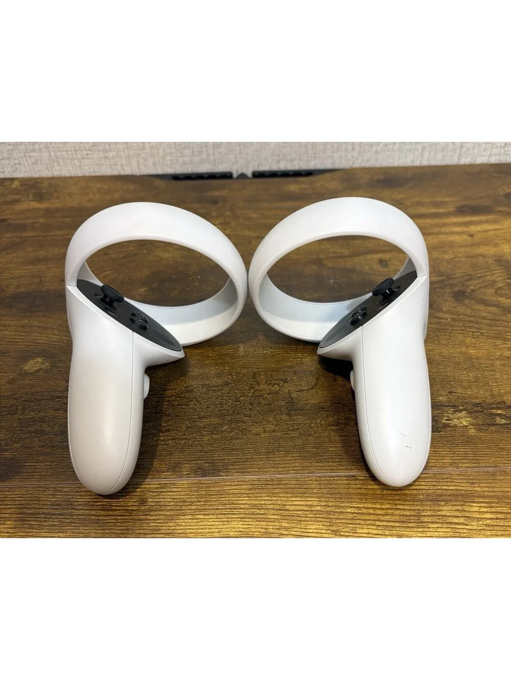 Meta Quest 2 Advanced All-In-One Virtual Reality Headset - 128GB - Excellent